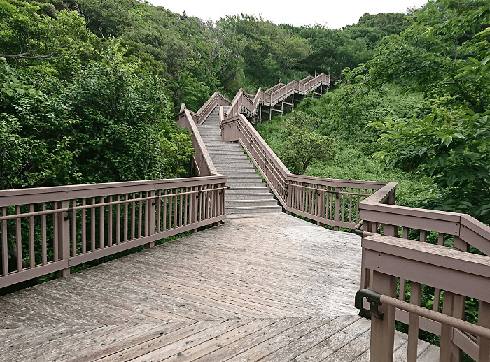 恋人岬の階段
