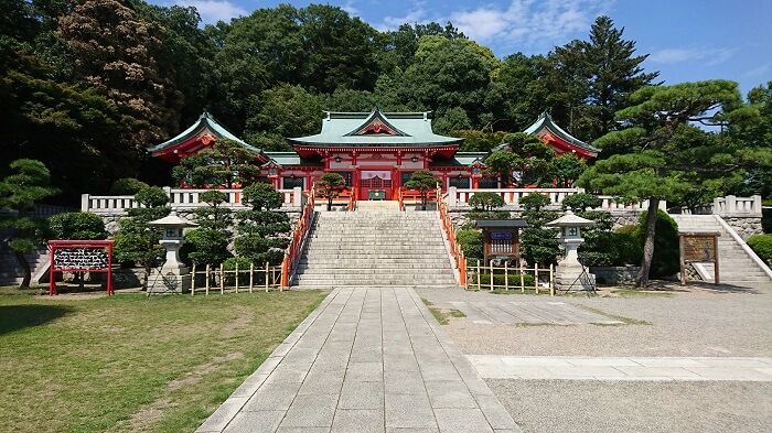 足利織姫神社の境内