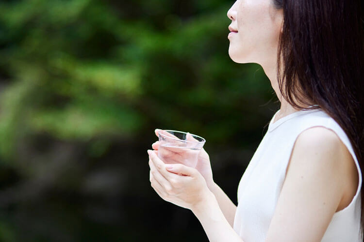 2026年初夢の健康運の吉夢「澄んだ水を飲む夢」