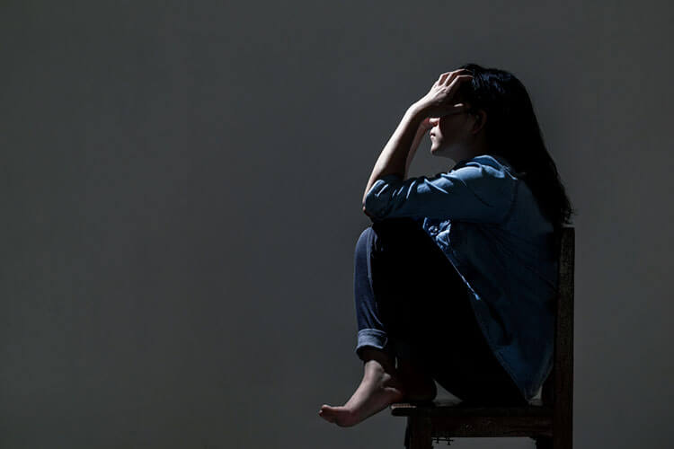 仕事や人間関係…人生の悩みはなぜ深くなるの？